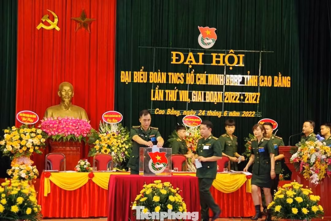 Với không khí đoàn kết, tập trung, Ban chấp hành khóa mới trúng cử với số phiếu rất cao. - Ảnh: DC