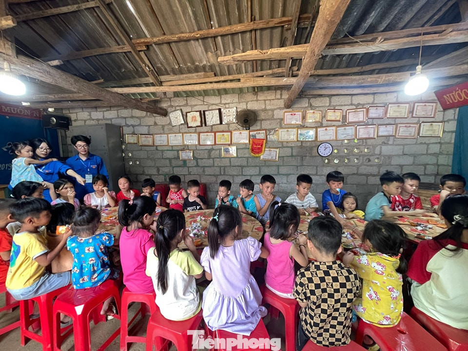 Tổ chức sinh hoạt hè cùng thiếu nhi.