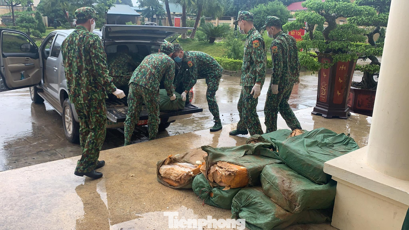 Trong năm 2022, lực lượng biên phòng Lạng Sơn ngăn chặn, bắt giữ 19 vụ hàng cấm, hàng lậu (Ảnh: Duy Chiến )