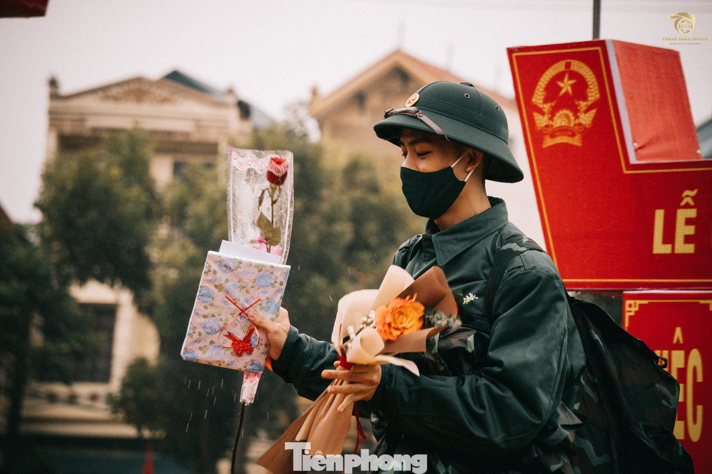 Tuổi trẻ Lạng Sơn hăng hái lên đường bảo vệ Tổ quốc. - Ảnh: Văn Anh Tuổi trẻ Lạng Sơn hăng hái lên đường bảo vệ Tổ quốc. - Ảnh: Văn Anh