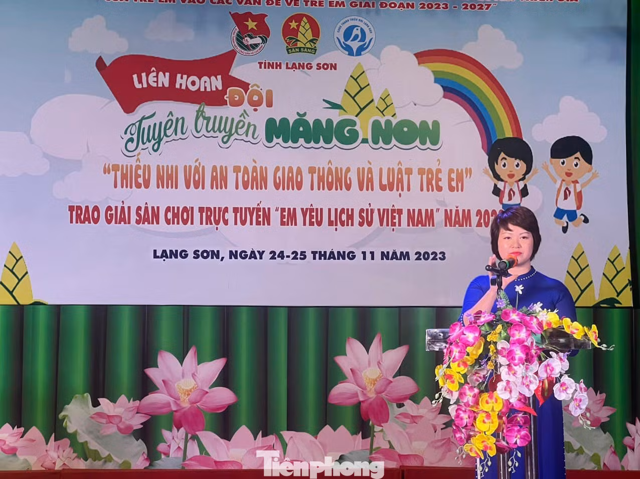 Chị Lê Thùy Dung - Phó Bí thư Tỉnh Đoàn, Chủ tịch Hội đồng Đội tỉnh Lạng Sơn phát biểu tại Liên hoan. Ảnh: Duy Chiến