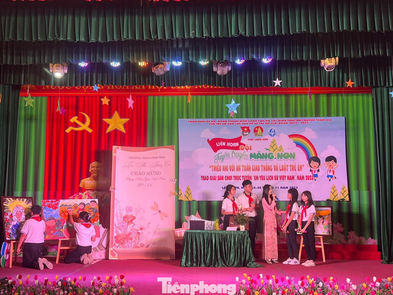 Các phần thi được sân khấu hóa dễ hiểu, lôi cuốn.