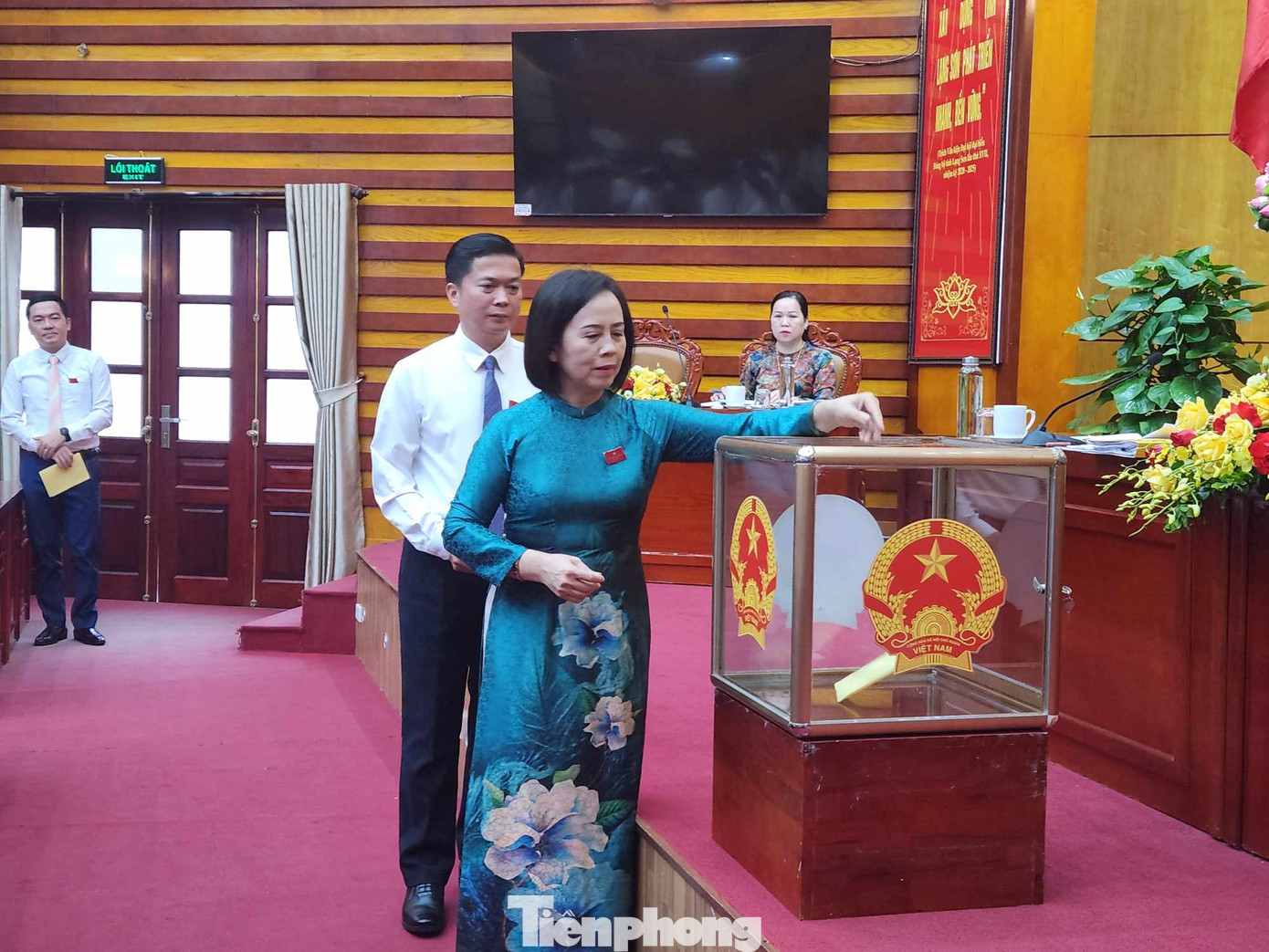 Kỳ họp thứ 19 HĐND tỉnh Lạng Sơn (kỳ họp chuyên đề) thực hiện công tác nhân sự. Ảnh: Duy Chiến Kỳ họp thứ 19 HĐND tỉnh Lạng Sơn (kỳ họp chuyên đề) thực hiện công tác nhân sự. Ảnh: Duy Chiến