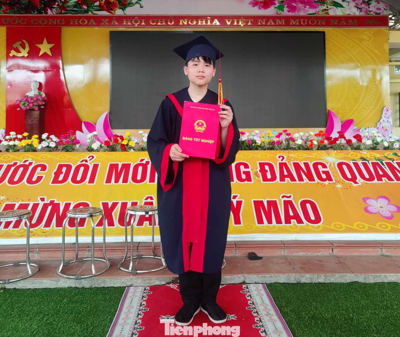 Hành động đẹp của Phong để giới trẻ xứ Lạng noi theo, học tập. Hành động đẹp của Phong để giới trẻ xứ Lạng noi theo, học tập.