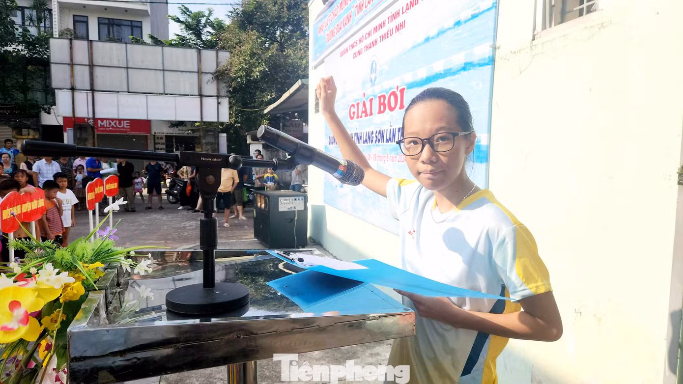 Em Thân Cát Lộc thay mặt các VĐV cam kết sẽ thi đấu hết mình, trung thực, cao thượng....