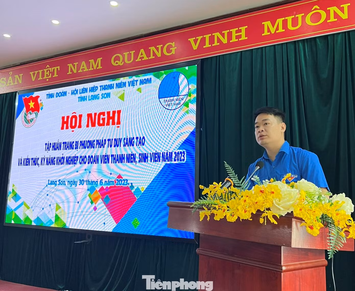 Anh Đoàn Thành Công, Phó Bí thư Tỉnh Đoàn Lạng Sơn khai mạc hội nghị.