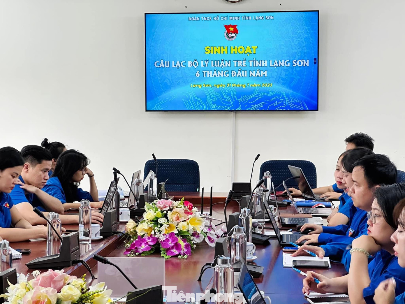 Giới trẻ Lạng Sơn tích cực sinh hoạt các Câu lạc bộ Lý luận trẻ. Giới trẻ Lạng Sơn tích cực sinh hoạt các Câu lạc bộ Lý luận trẻ.