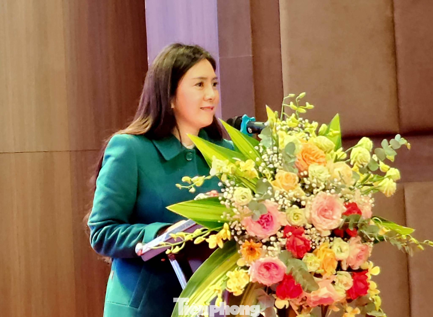 Theo bà Đoàn Thu Hà - Phó Chủ tịch UBND tỉnh Lạng Sơn, cần tiếp tục đẩy mạnh công tác tuyên truyền, giáo dục, bảo vệ và chăm sóc trẻ em hơn nữa, xây dựng cuộc sống ấm no, hạnh phúc. Ảnh: Duy Chiến