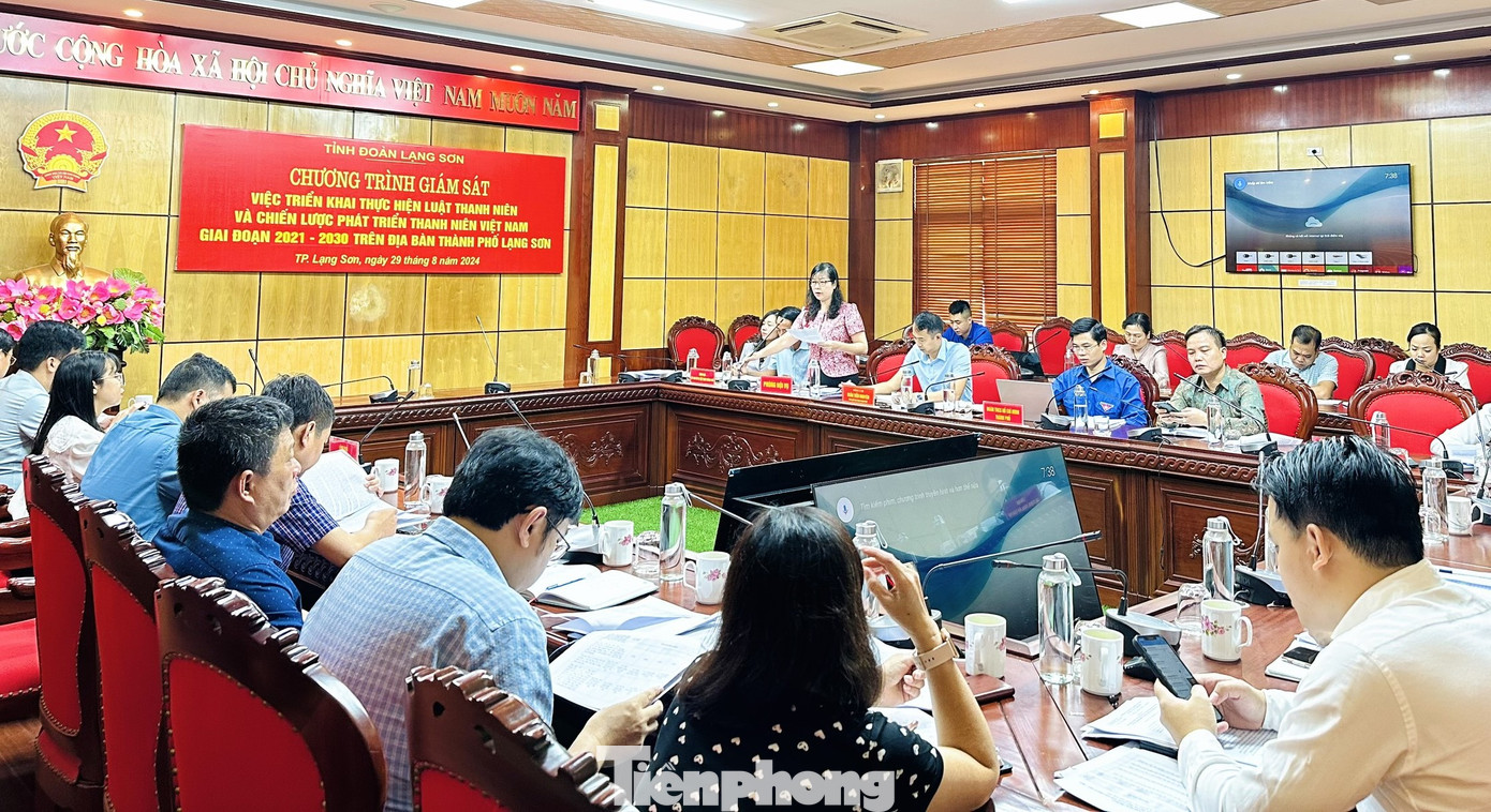 Công tác phát triển thanh niên được các cấp, các ngành ở Lạng Sơn chú trọng quan tâm thực hiện. Công tác phát triển thanh niên được các cấp, các ngành ở Lạng Sơn chú trọng quan tâm thực hiện.