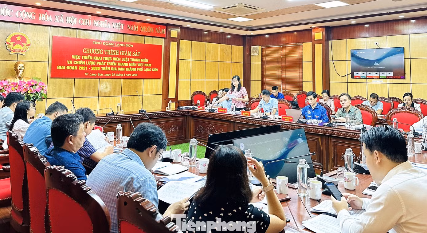 Công tác phát triển thanh niên được các cấp, các ngành ở Lạng Sơn chú trọng quan tâm thực hiện. Công tác phát triển thanh niên được các cấp, các ngành ở Lạng Sơn chú trọng quan tâm thực hiện.