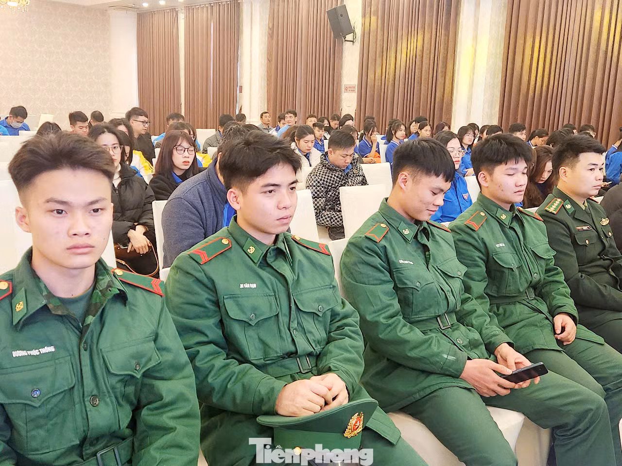 Giới trẻ xứ Lạng tham gia chương trình.