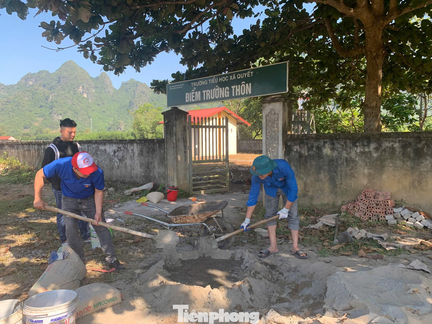 Tích cực giúp các em có nơi học tập, vui chơi tốt hơn.