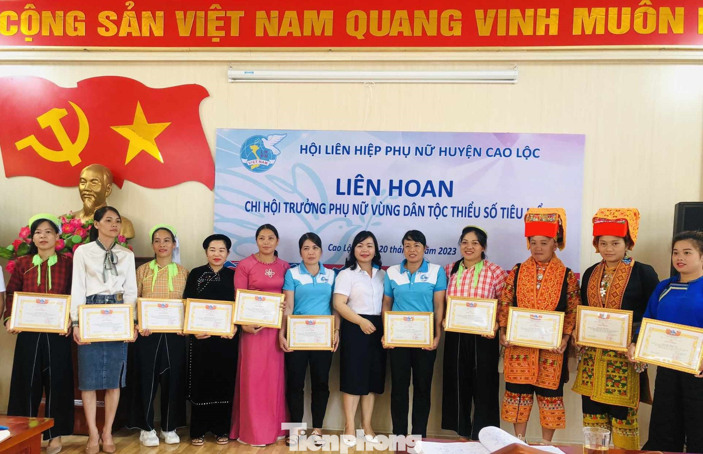 27 Chi hội trưởng phụ nữ vùng dân tộc thiểu số tiêu biểu huyện Cao Lộc được tôn vinh, khen thưởng.