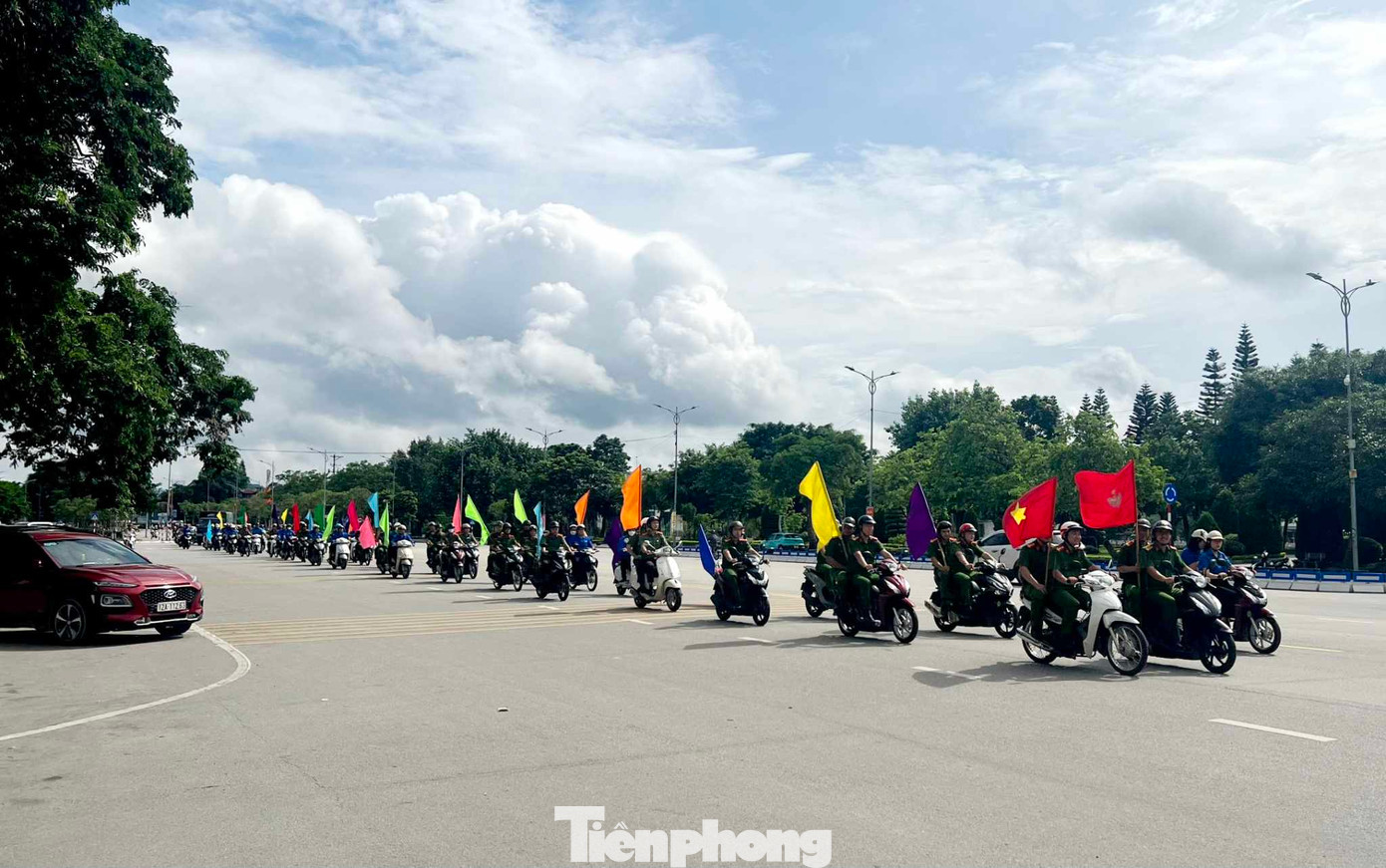 Diễu hành tuyên truyền phòng chống ma túy. Ảnh: Duy Chiến