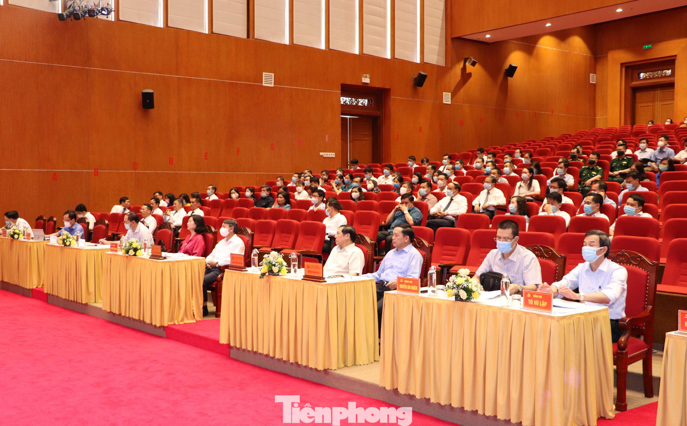 Quang cảnh Hội nghị công bố các Quyết định của Tỉnh ủy- UBND tỉnh Cao Bằng .Ảnh: T. Hiển