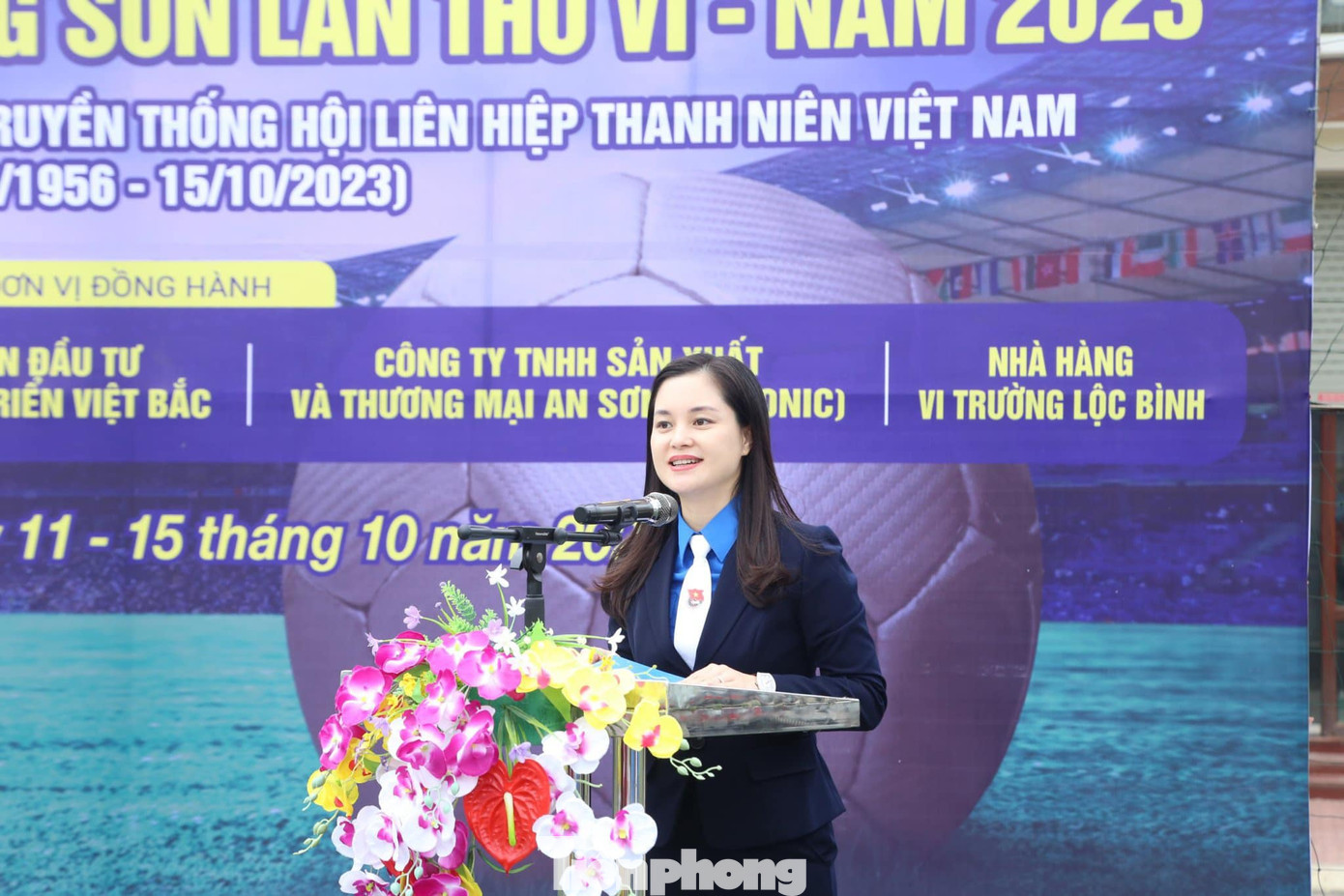 Chị Đinh Thị Anh Thư - Bí thư Tỉnh Đoàn phát biểu khai mạc giải đấu. Ảnh: Duy Chiến Chị Đinh Thị Anh Thư - Bí thư Tỉnh Đoàn phát biểu khai mạc giải đấu. Ảnh: Duy Chiến
