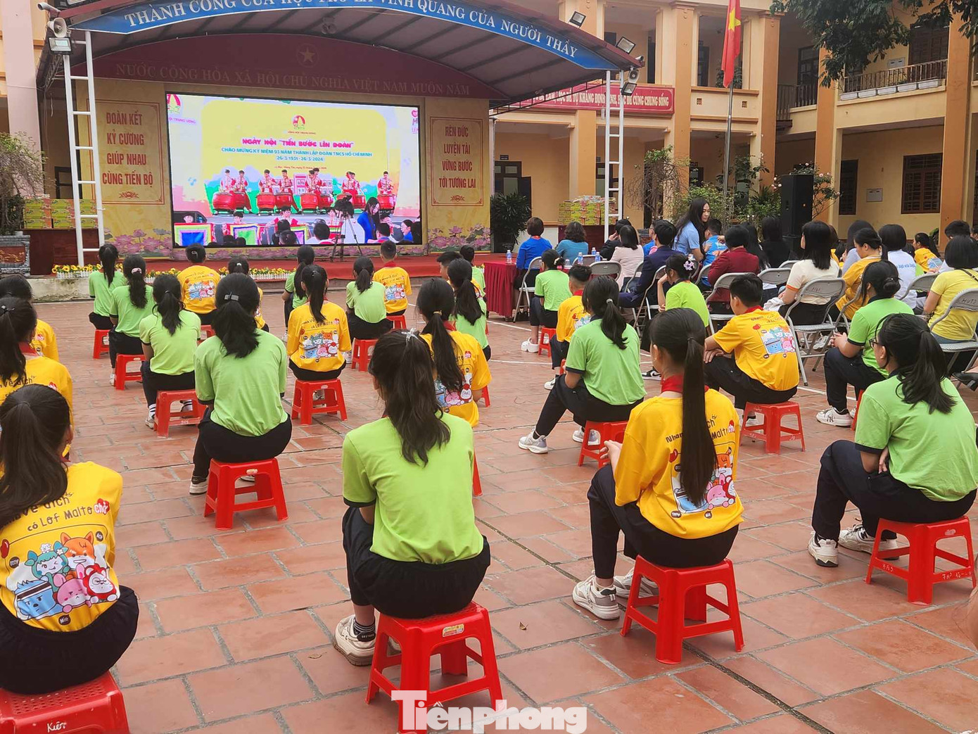 Quang cảnh thiếu nhi Lạng Sơn tham gia điểm cầu trực tuyến Ngày hội "Tiến bước lên Đoàn" cấp Trung ương. Ảnh: Duy Chiến Quang cảnh thiếu nhi Lạng Sơn tham gia điểm cầu trực tuyến Ngày hội "Tiến bước lên Đoàn" cấp Trung ương. Ảnh: Duy Chiến