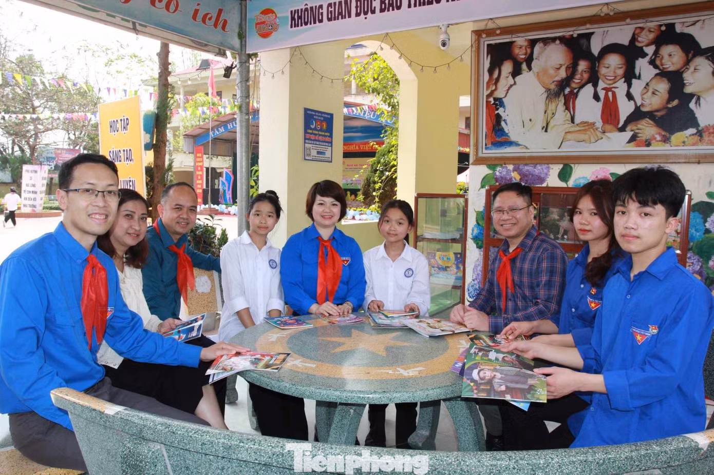Không gian xanh- đọc sách, báo