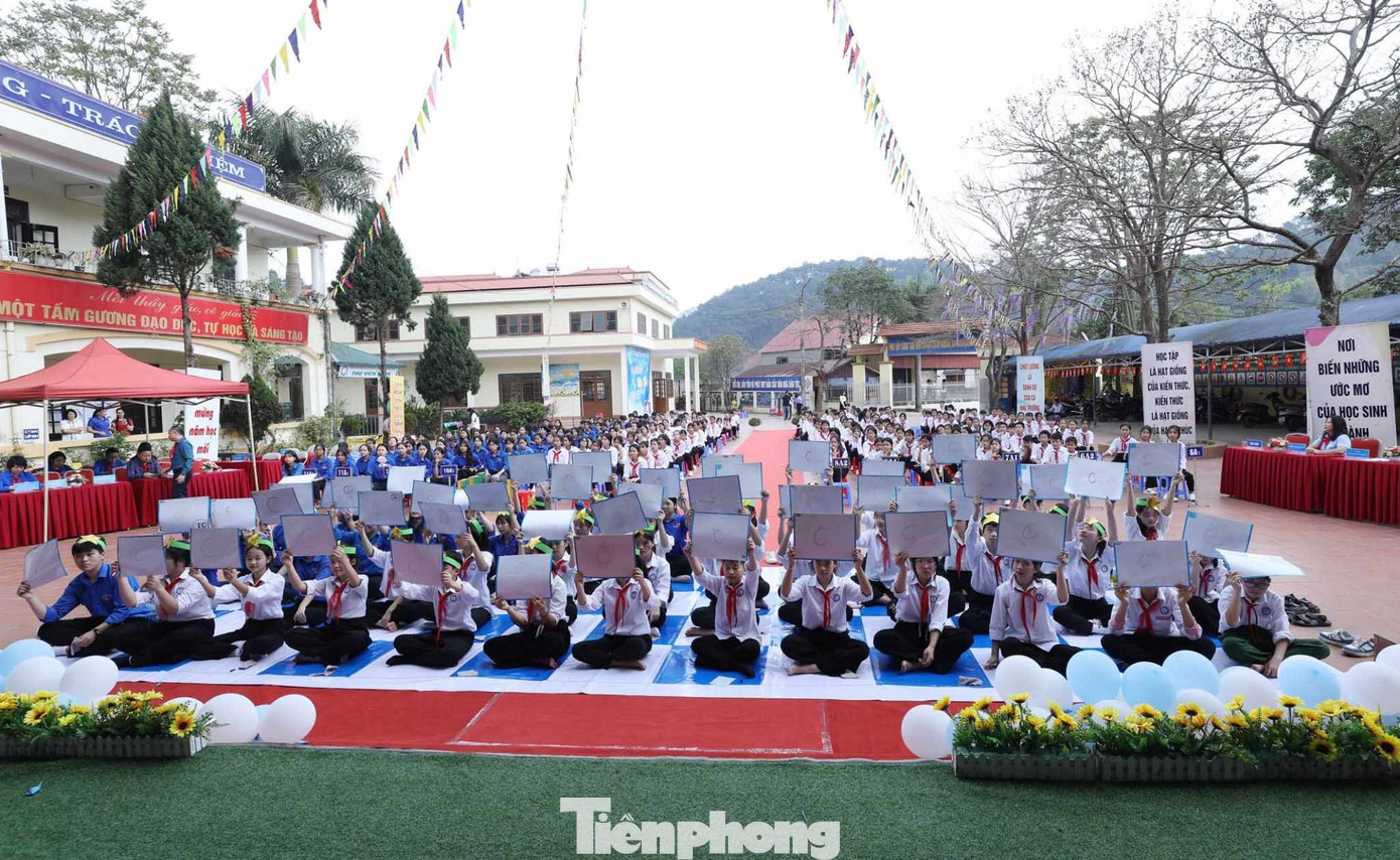 Thi "Rung chuông vàng" Thi "Rung chuông vàng"