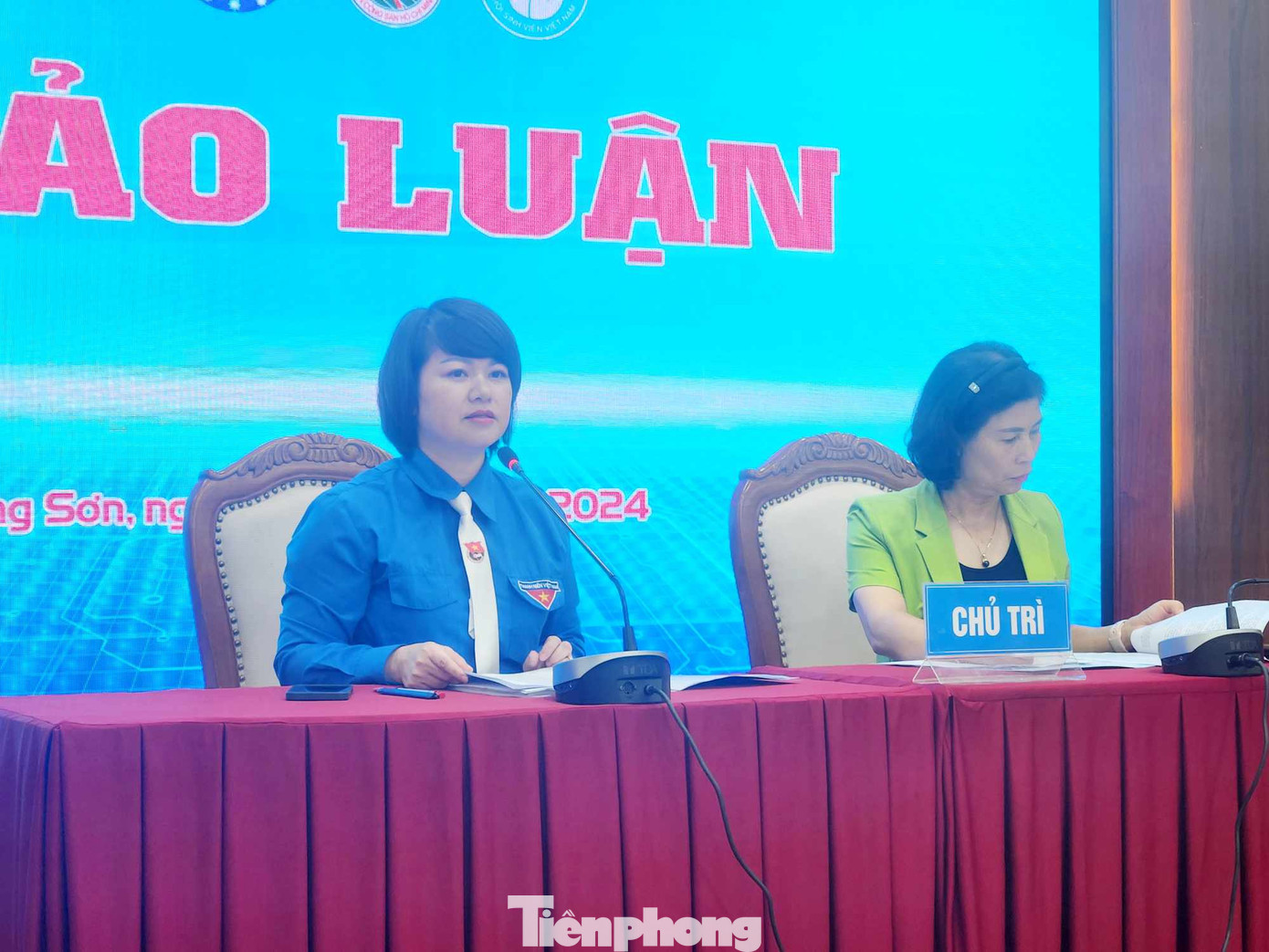 Đại diện Tỉnh Đoàn và Sở Giáo dục- Đào tạo tỉnh Lạng Sơn chủ trì thảo luận.