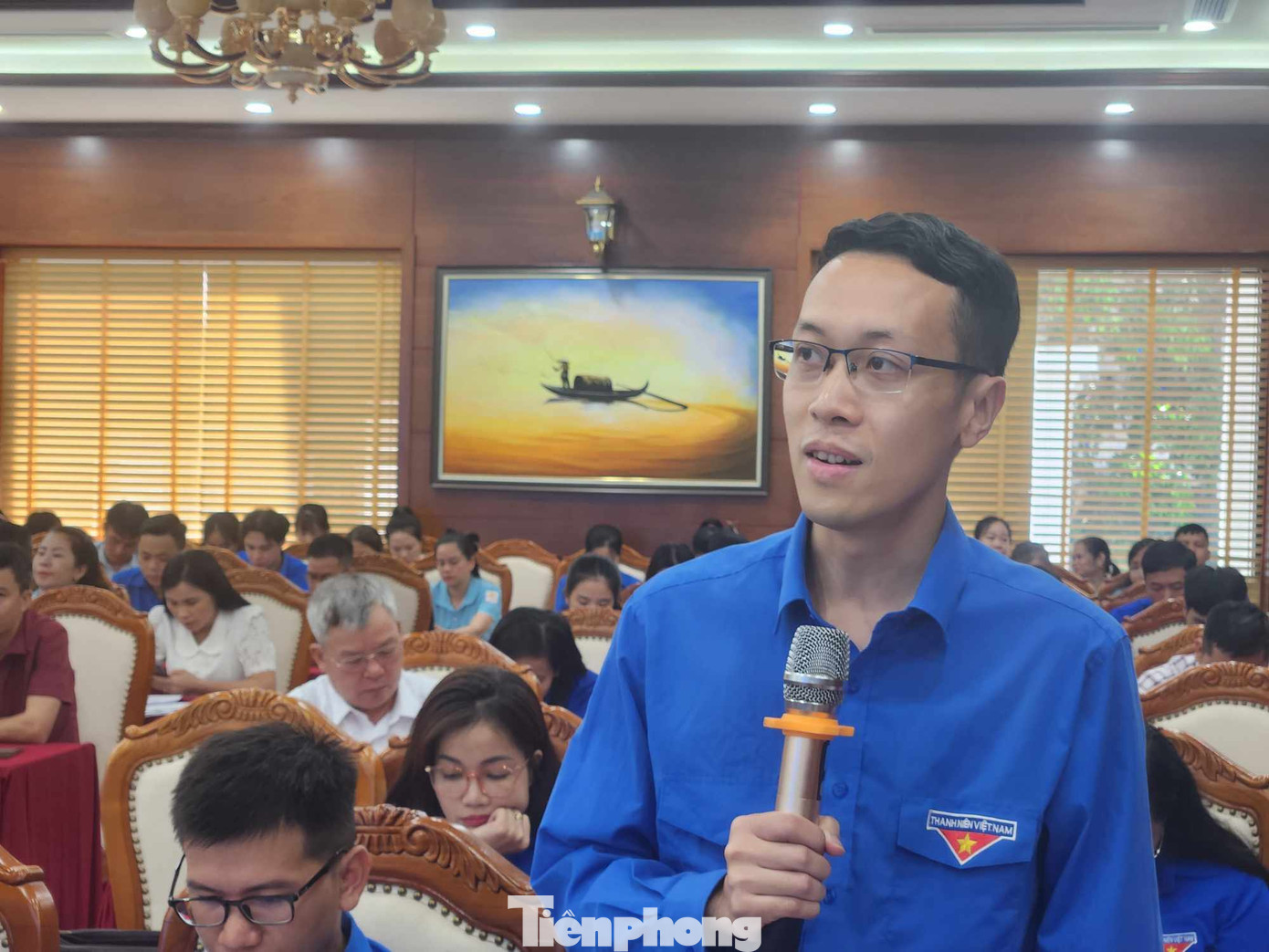 Đại diện Huyện đoàn Cao Lộc tham gia ý kiến tại hội nghị.