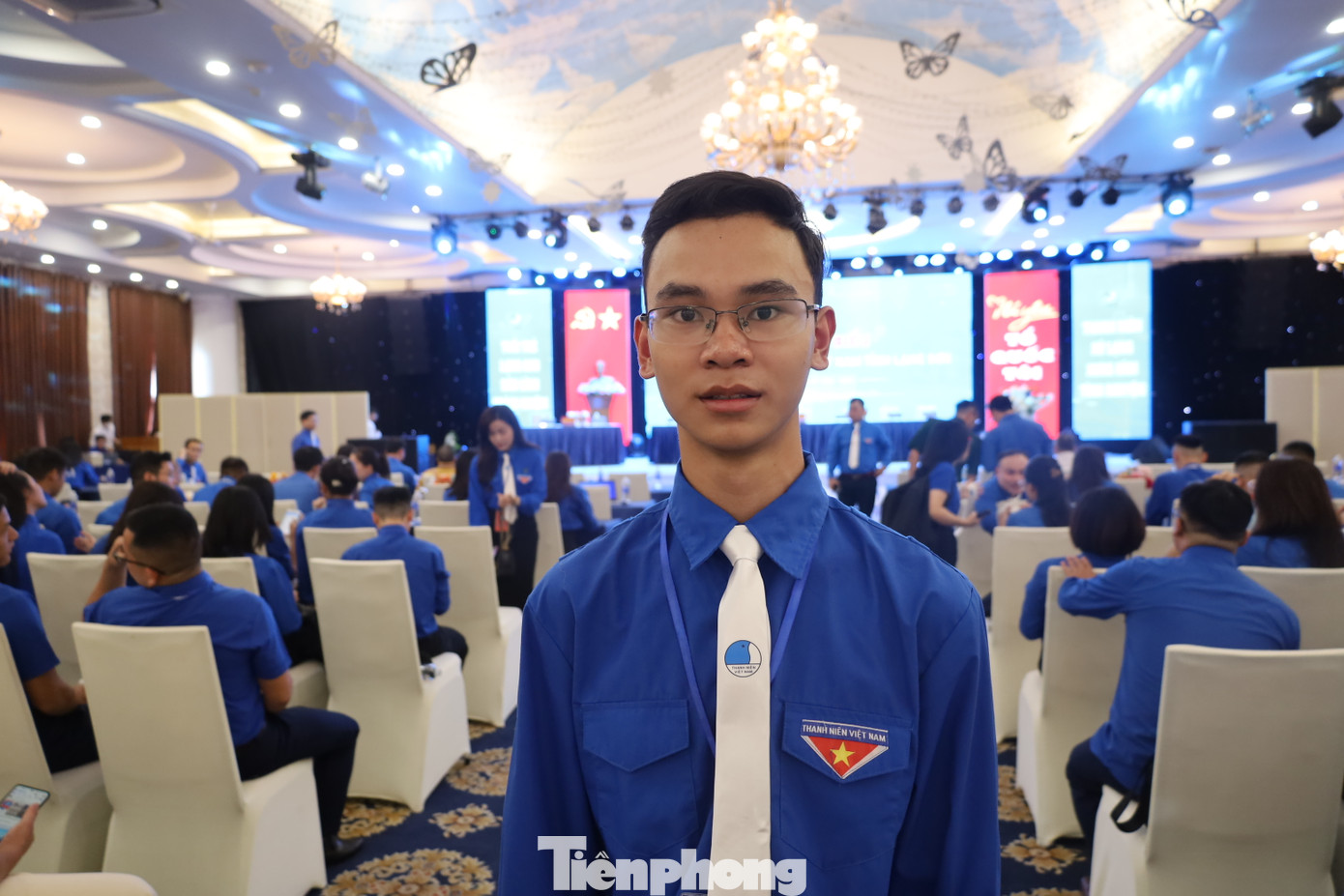 Em Phạm Hữu Sang (16 tuổi) - học sinh lớp 11A3, Trường THPT huyện Lộc Bình, Lạng Sơn là đại biểu trẻ nhất Đại hội mong muốn sẽ đóng góp sức trẻ vào hoạt động Đoàn- Hội thanh niên địa phương. Ảnh: Duy Chiến