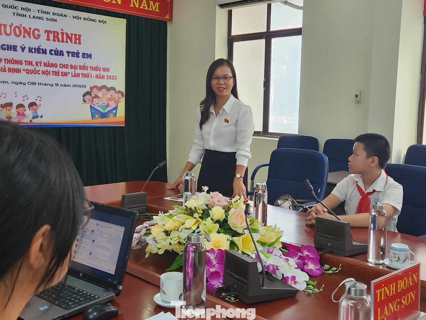 Bà Chu Thị Hồng Thái cung cấp thông tin về Phiên họp giả định "Quốc hội trẻ em" lần thứ I năm 2023. Ảnh: Duy Chiến