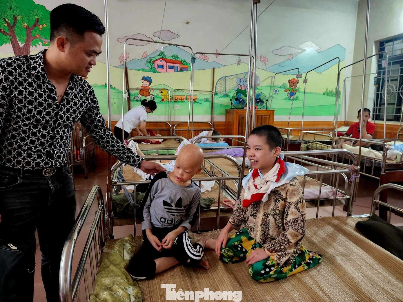 Những mảnh đời bất hạnh tại mái ấm Vinh Sơn cần sự giúp đỡ của cộng đồng. Ảnh: Duy Chiến Những mảnh đời bất hạnh tại mái ấm Vinh Sơn cần sự giúp đỡ của cộng đồng. Ảnh: Duy Chiến