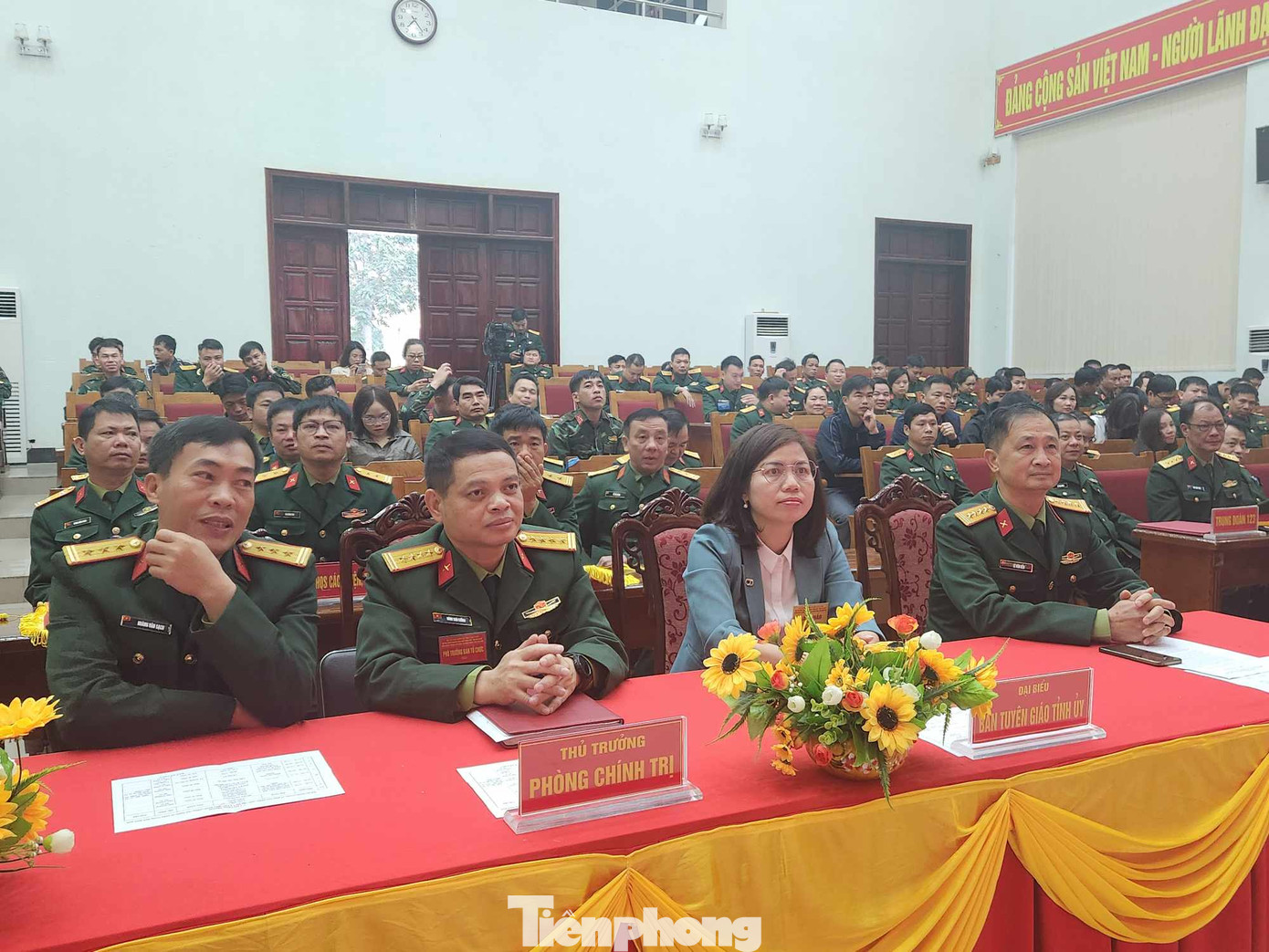 Hội thi nhận được sự quan tâm, tham gia cổ vũ của cán bộ, chiến sĩ Lạng Sơn.