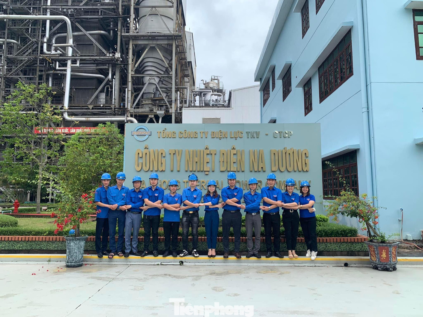 Tự hào là người công nhân trẻ nơi biên cương xứ Lạng -Ảnh: Duy Chiến Tự hào là người công nhân trẻ nơi biên cương xứ Lạng -Ảnh: Duy Chiến