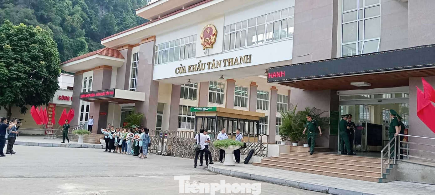 Cửa khẩu Tân Thanh sáng 27/5, sau khi Lễ công bố nối lại thông quan hàng hóa. Ảnh: Duy Chiến. Cửa khẩu Tân Thanh sáng 27/5, sau khi Lễ công bố nối lại thông quan hàng hóa. Ảnh: Duy Chiến.
