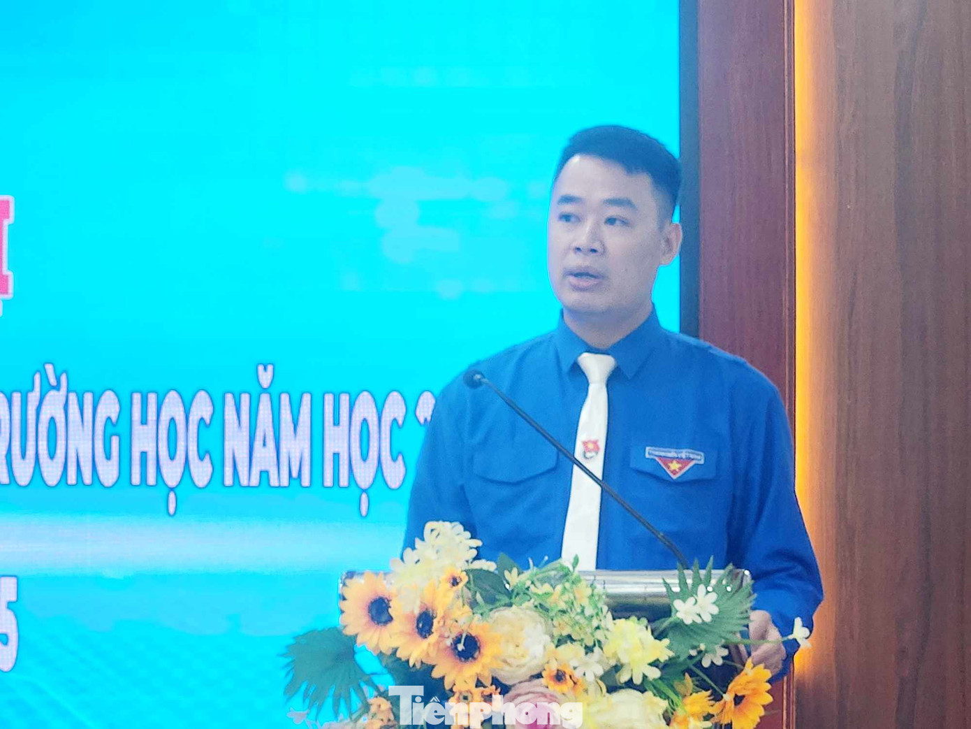 Anh Đoàn Thành Công - Phó Bí thư phụ trách Tỉnh Đoàn Lạng Sơn phát biểu khai mạc hội nghị. Ảnh: Duy Chiến
