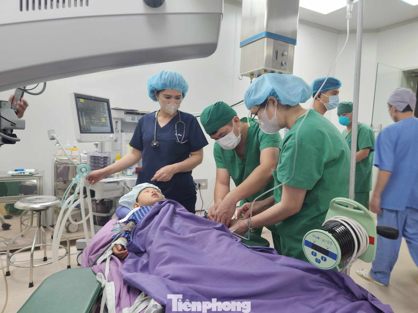 132 em thiếu niên, nhi đồng ở Lạng Sơn được các bác sỹ trung ương, địa phương phẫu thuật đem lại nụ cười, tự tin cho các em. Ảnh: Duy Chiến