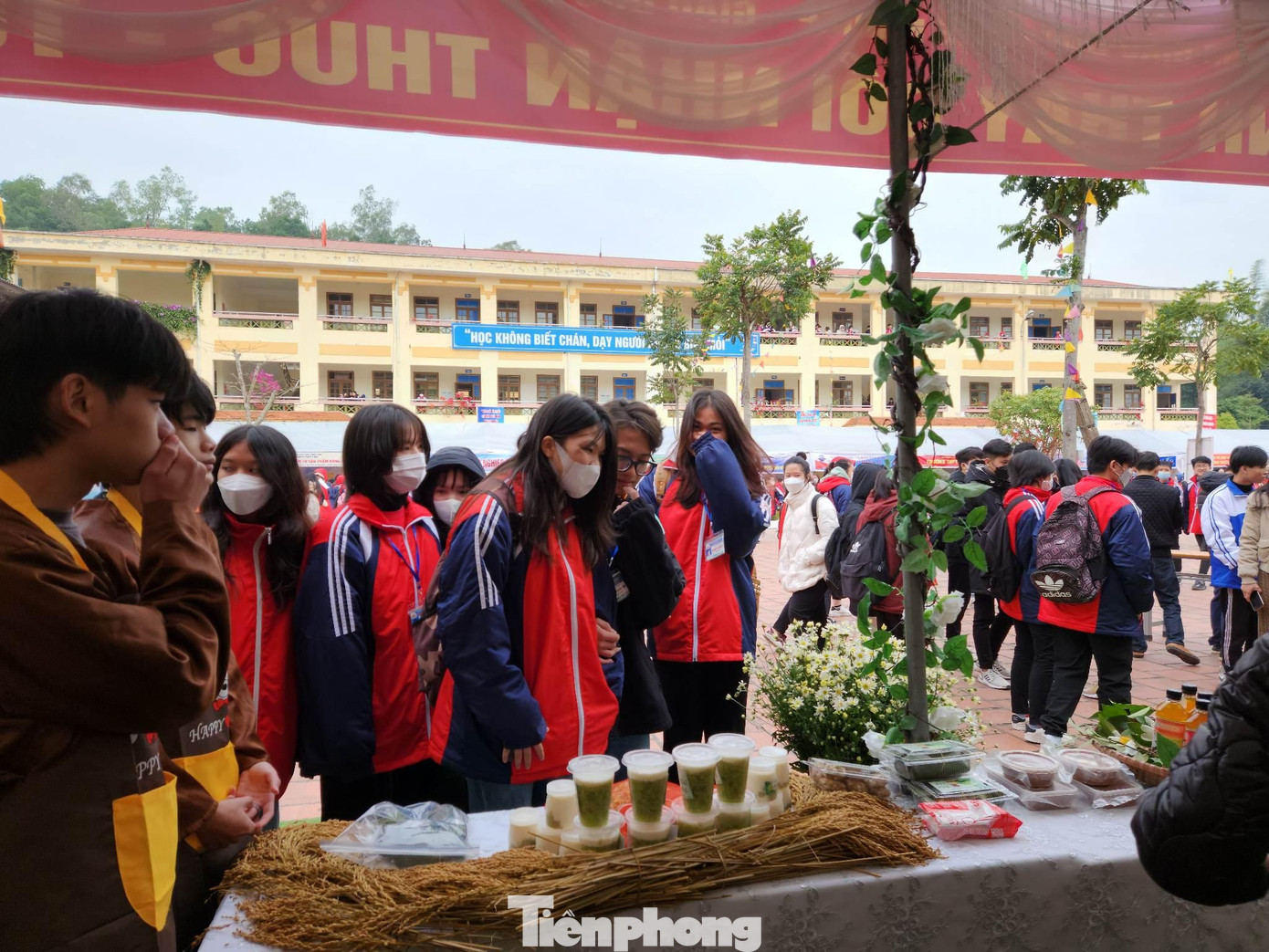 Ngày hội khởi nghiệp của học sinh- sinh viên Lạng Sơn thu hút đông đảo người tham gia - Ảnh: Duy Chiến