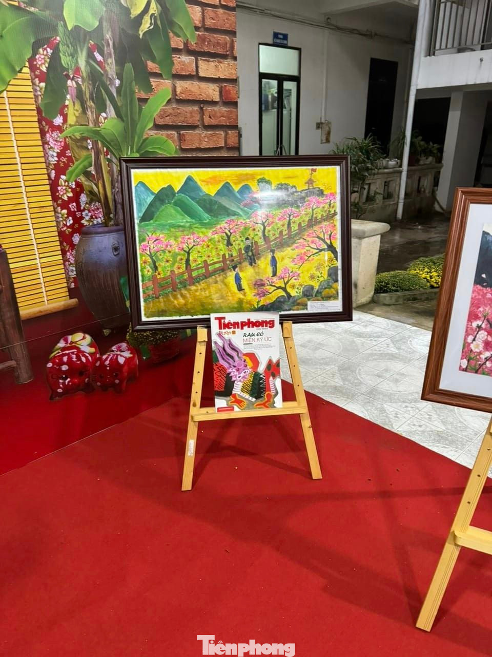 Trong Không gian xuân của Sở Giáo dục - Đào tạo Lạng Sơn luôn có báo xuân Tiền Phong. Ảnh: Duy Chiến. Trong Không gian xuân của Sở Giáo dục - Đào tạo Lạng Sơn luôn có báo xuân Tiền Phong. Ảnh: Duy Chiến.