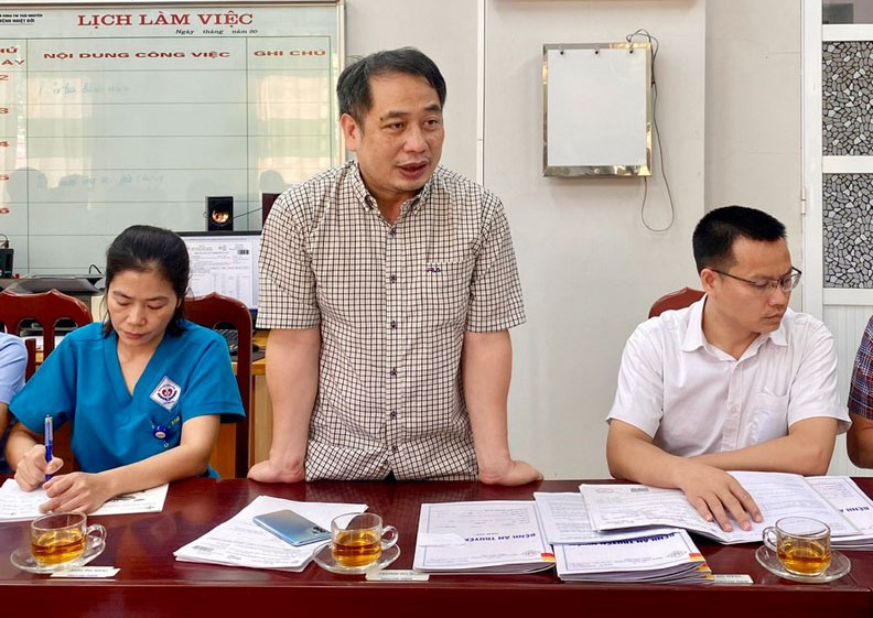 Trưởng đoàn công tác Bộ Y tế thông báo kết luận sơ bộ sự việc tại Trường cao đẳng Công nghiệp Thái Nguyên.