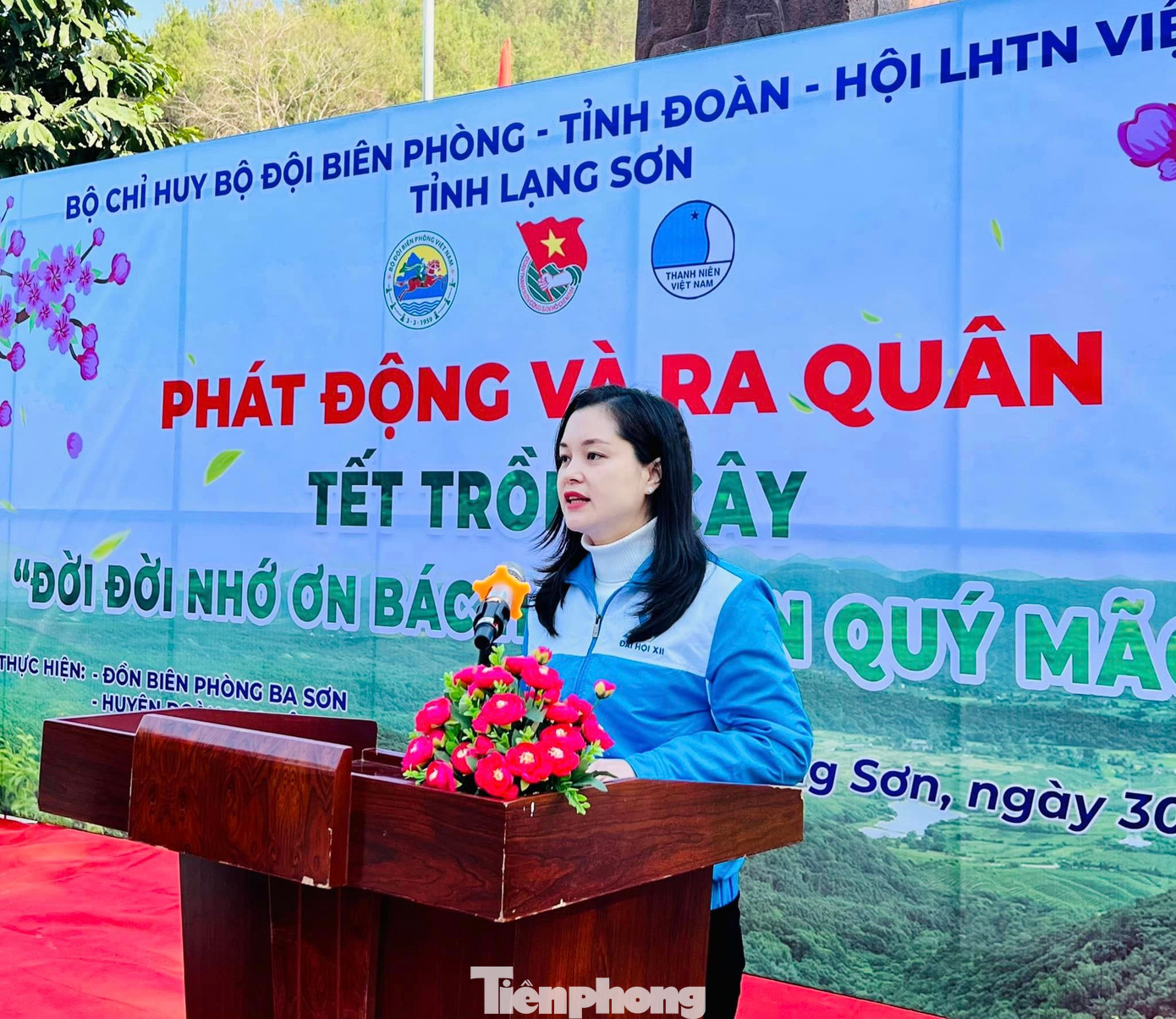 Chị Đinh Thị Anh Thư, Bí thư Tỉnh Đoàn Lạng Sơn nhấn mạnh, việc trồng cây đầu năm mới tại biên giới Lạng Sơn là việc làm ý nghĩa, thiết thực, thường xuyên của tuổi trẻ và lực lượng vũ trang địa phương - Ảnh: Duy Chiến Chị Đinh Thị Anh Thư, Bí thư Tỉnh Đoàn Lạng Sơn nhấn mạnh, việc trồng cây đầu năm mới tại biên giới Lạng Sơn là việc làm ý nghĩa, thiết thực, thường xuyên của tuổi trẻ và lực lượng vũ trang địa phương - Ảnh: Duy Chiến