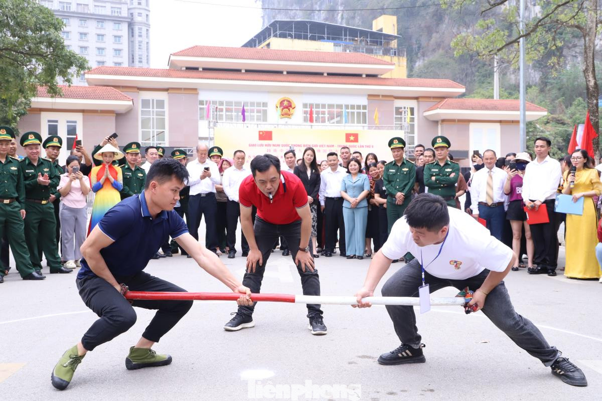 Thi đấu thể thao. Ảnh: V.L Thi đấu thể thao. Ảnh: V.L