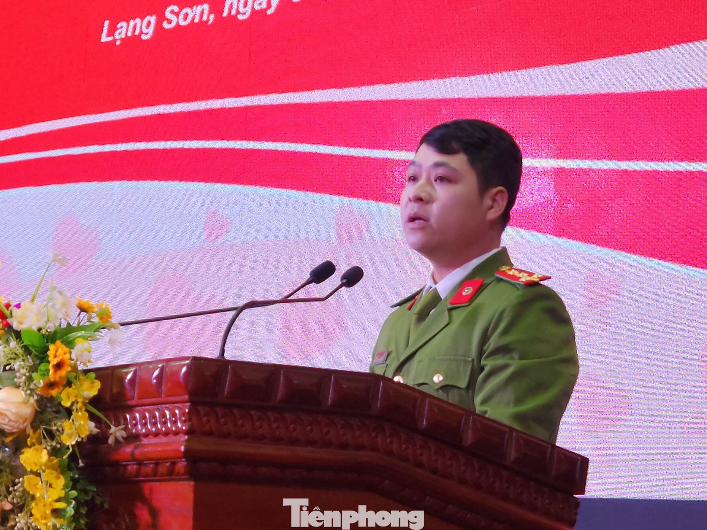 Anh Triệu Văn Trọng, người hiến máu tiêu biểu phát biểu tại Lễ hội xuân hồng - Chủ nhật Đỏ 2023 - Ảnh: Duy Chiến Anh Triệu Văn Trọng, người hiến máu tiêu biểu phát biểu tại Lễ hội xuân hồng - Chủ nhật Đỏ 2023 - Ảnh: Duy Chiến