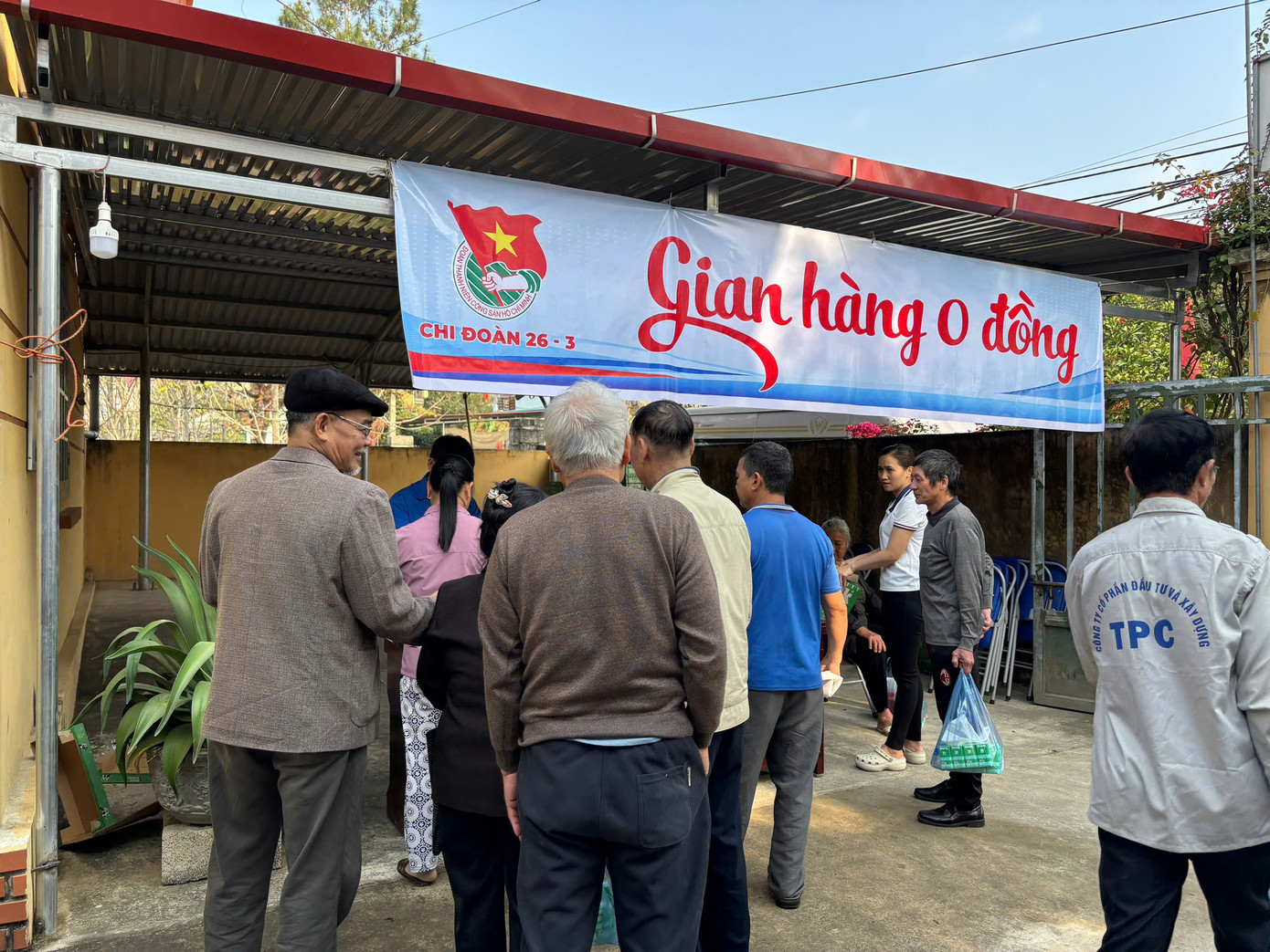 Tổ chức các gian hàng 0 đồng cho người dân vùng sâu, vùng xa Lạng Sơn. Tổ chức các gian hàng 0 đồng cho người dân vùng sâu, vùng xa Lạng Sơn.