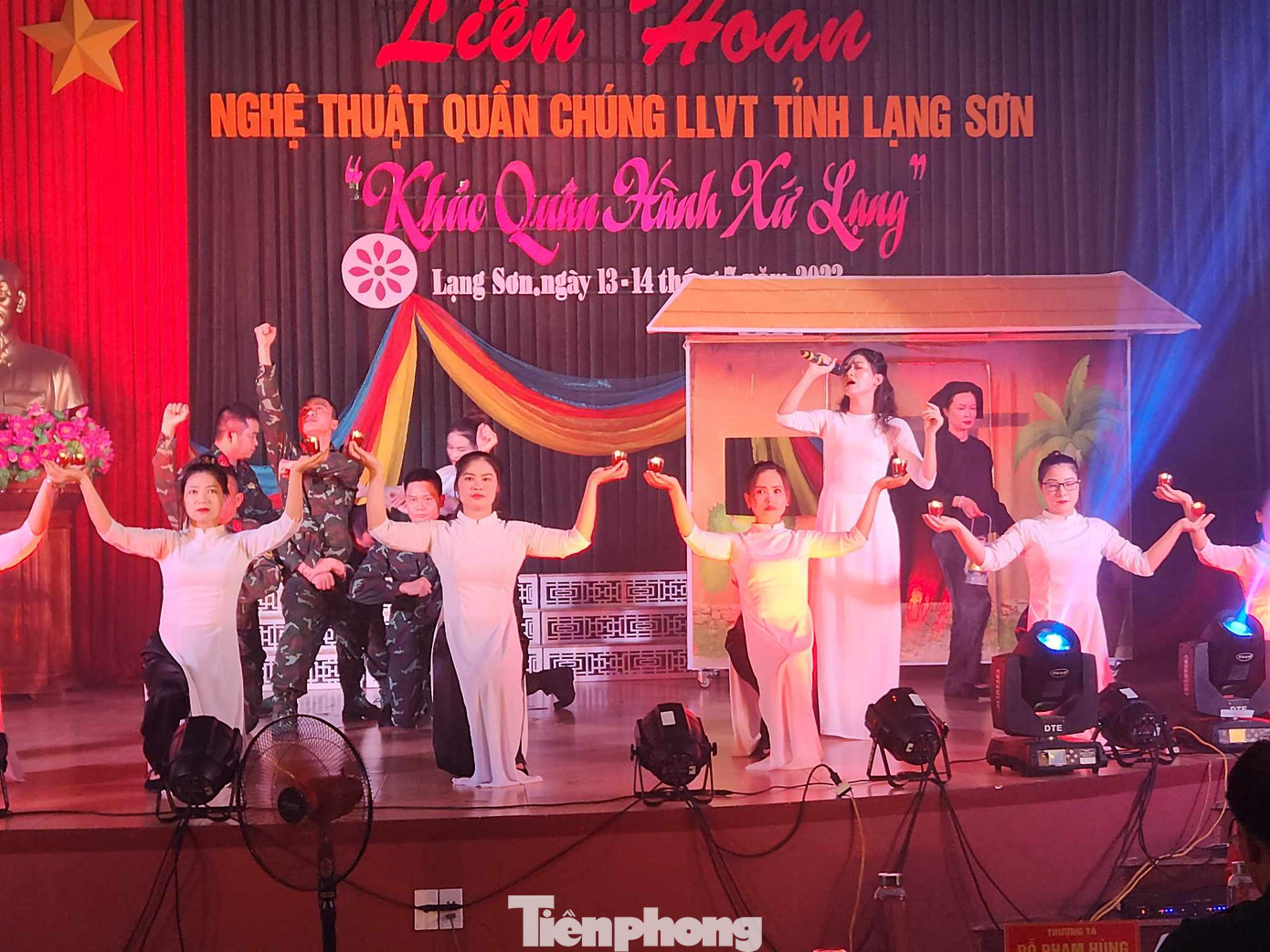 Nhiều đoàn viên, thanh niên là đơn vị kết nghĩa tham gia cùng lực lượng vũ trang quân sự tỉnh. (Ảnh: Duy Chiến)