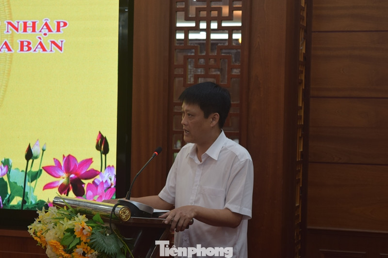 Ông Lê Văn Thắng khi đang đảm nhiệm chức vụ Trưởng Ban Quản lý Khu Kinh tế cửa khẩu Đồng Đăng- Lạng Sơn, Ông Lê Văn Thắng khi đang đảm nhiệm chức vụ Trưởng Ban Quản lý Khu Kinh tế cửa khẩu Đồng Đăng- Lạng Sơn,