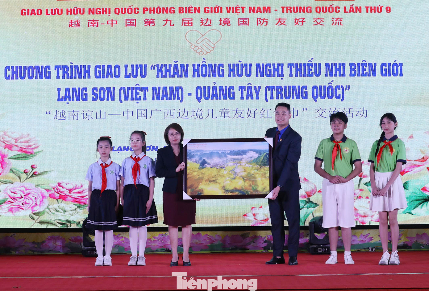 Chương trình giao lưu “Khăn hồng hữu nghị thiếu nhi Lạng Sơn – Quảng Tây” là hoạt động ý nghĩa để thiếu nhi vùng biên giới hai nước gặp gỡ, trao đổi kinh nghiệm trong công tác đội và phong trào thiếu nhi, qua đó góp phần tăng cường tình đoàn kết, hiểu biết và gắn bó giữa Nhân dân hai nước Việt Nam – Trung Quốc.
