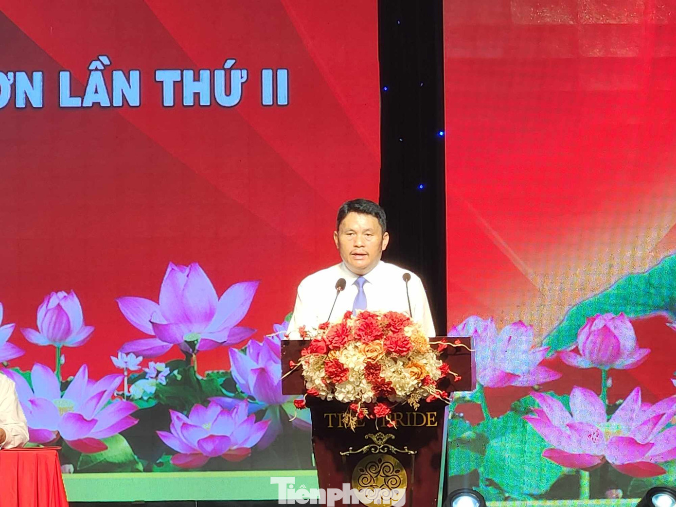 Ông Hồ Phi Dũng - Chủ tịch Hội Hữu nghị Việt - Trung nhấn mạnh, mối tình son sắc, thủy chung "vừa là đồng chí vừa là anh em" của nhân dân hai nước ngày càng bền chặt. Ảnh: Duy Chiến Ông Hồ Phi Dũng - Chủ tịch Hội Hữu nghị Việt - Trung nhấn mạnh, mối tình son sắc, thủy chung "vừa là đồng chí vừa là anh em" của nhân dân hai nước ngày càng bền chặt. Ảnh: Duy Chiến