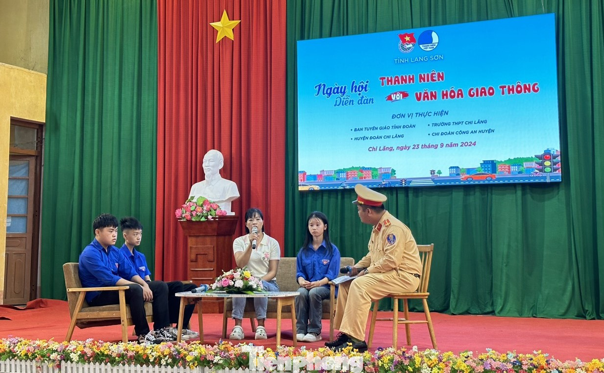 Chia sẻ những kinh nghiệm tham gia giao thông an toàn. Chia sẻ những kinh nghiệm tham gia giao thông an toàn.