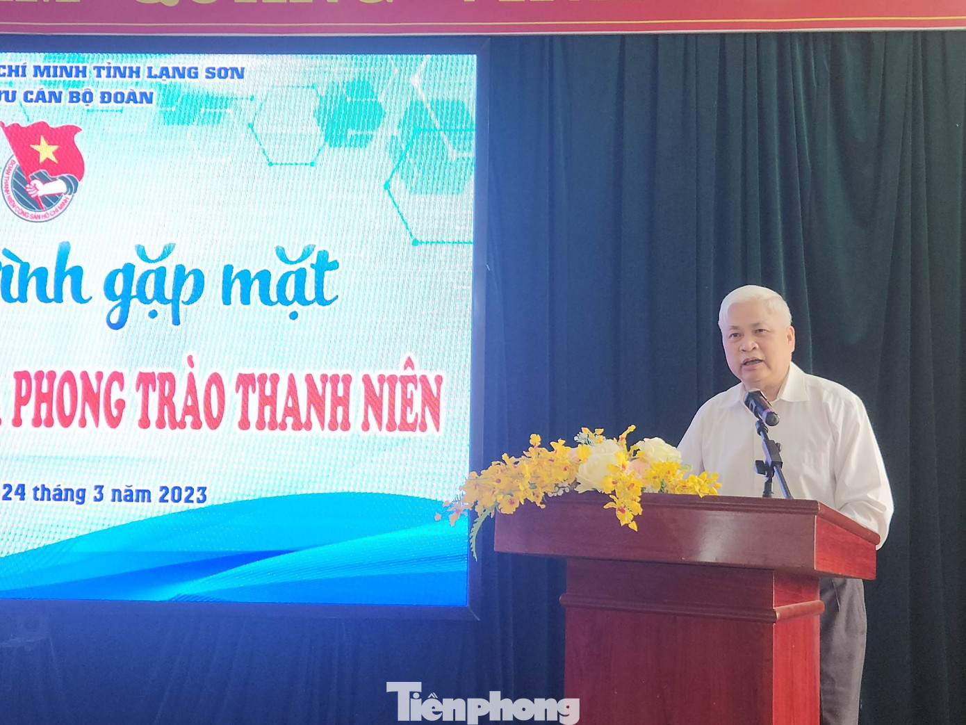 Ông Vi Đức Được, Chủ nhiệm CLB Cựu cán bộ Đoàn Lạng Sơn báo cáo hoạt động của "Những người giữ lửa phòng trào Đoàn". Ảnh: Duy Chiến Ông Vi Đức Được, Chủ nhiệm CLB Cựu cán bộ Đoàn Lạng Sơn báo cáo hoạt động của "Những người giữ lửa phòng trào Đoàn". Ảnh: Duy Chiến