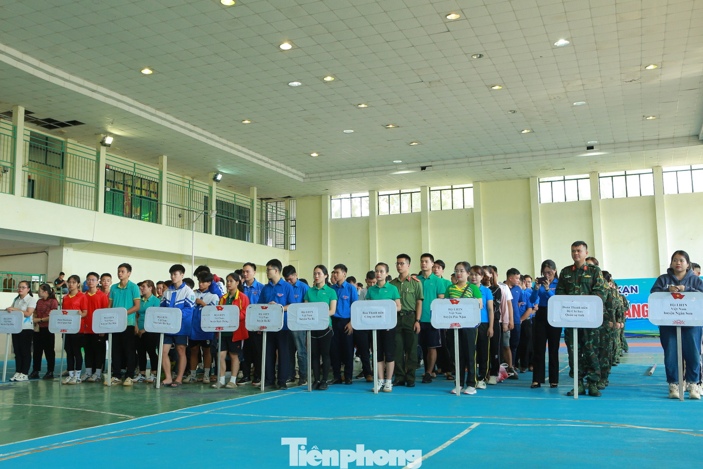 Đông đảo đoàn viên, thanh niên Bắc Kạn tham gia thi đấu thể thao.