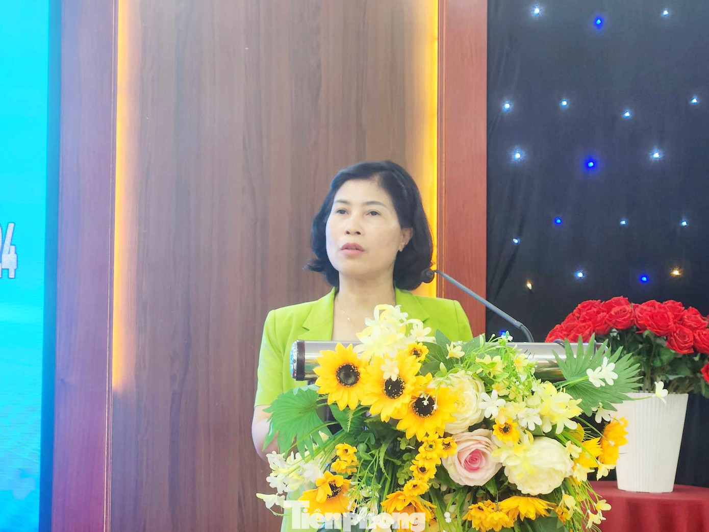 Bà Hà Thị Khánh Vân- Phó Giám đốc Sở Giáo dục- Đào tạo Lạng Sơn mong rằng hai đơn vị Tỉnh Đoàn và ngành Giáo dục- Đào tạo gắn kết và đạt được nhiều thành tích hơn nữa.