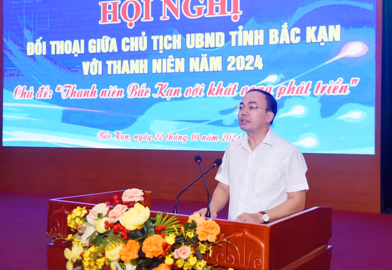 Kết luận hội nghị đối thoại, Chủ tịch UBND tỉnh Nguyễn Đăng Bình mong muốn đoàn viên, thanh niên nỗ lực, giành nhiều thành tích hơn nữa và đề nghị các sở, ngành địa phương tiếp tục quan tâm, đồng hành với thanh niên lập thân, lập nghiệp.