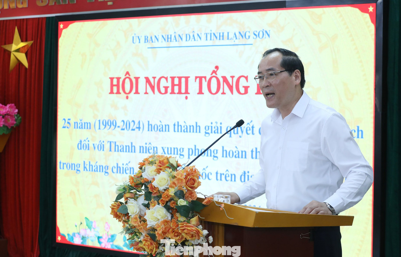 Phó Chủ tịch Thường trực UBND tỉnh Lạng Sơn Dương Xuân Huyên phát biểu tại hội nghị. Ảnh: Duy Chiến